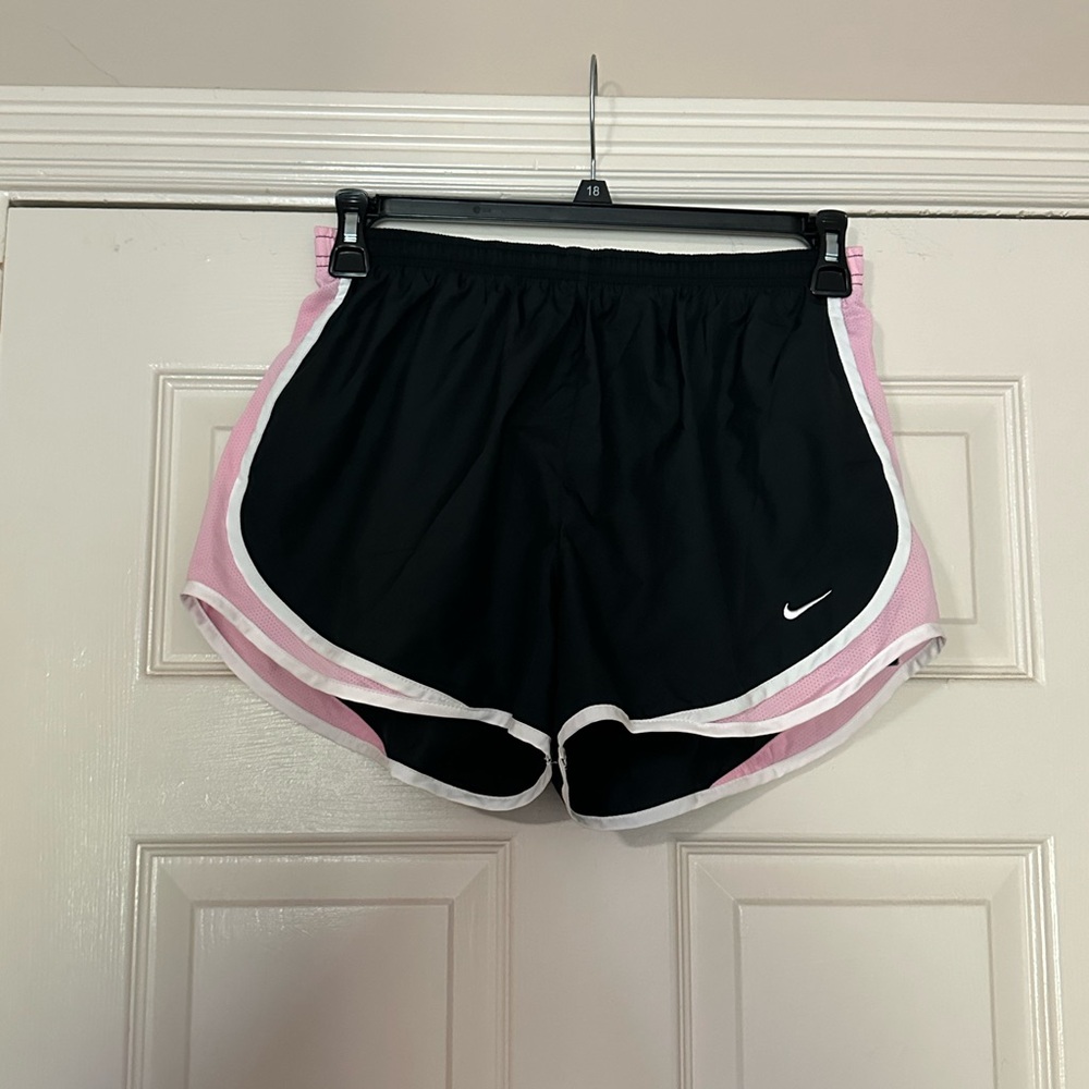 NWT Nike Tempo Shorts Size Large